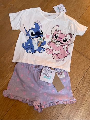 Ensemble tee-shirt et short Kiabi Stitch et Angel Mauve Taille 18 mois Neuf avec étiquette.