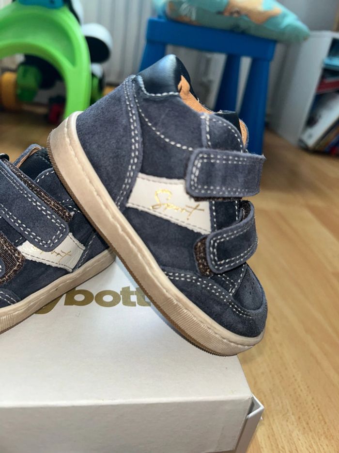Chaussures bleues - photo numéro 2