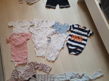 Vêtements 12mois