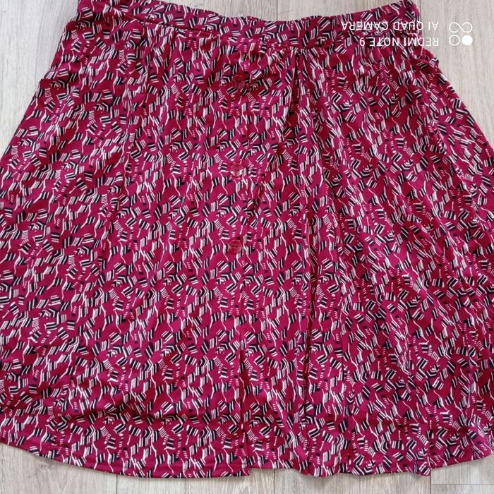 Jupe bordeaux à motifs t42 - photo numéro 2
