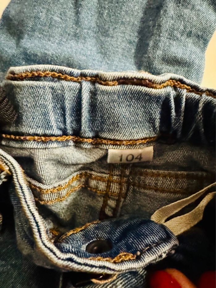 Jeans 4 ans excellent état - photo numéro 4