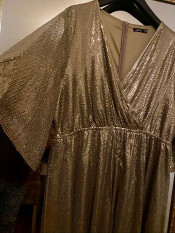 Robe à sequins dorés 50/52