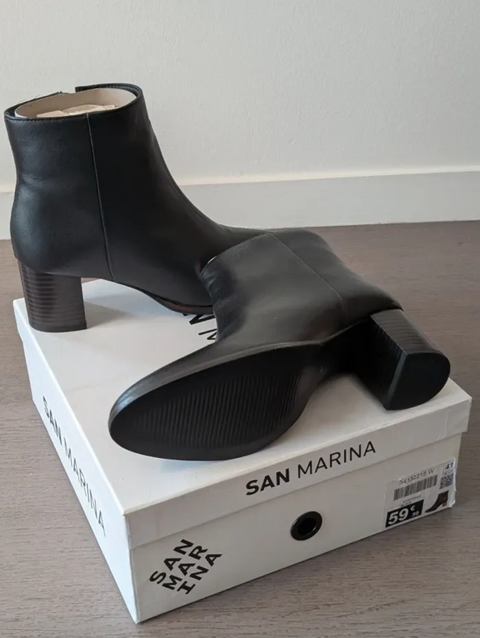 Bottines à talons San Marina en cuir Noir - Taille 41 -
Neuf - photo numéro 3