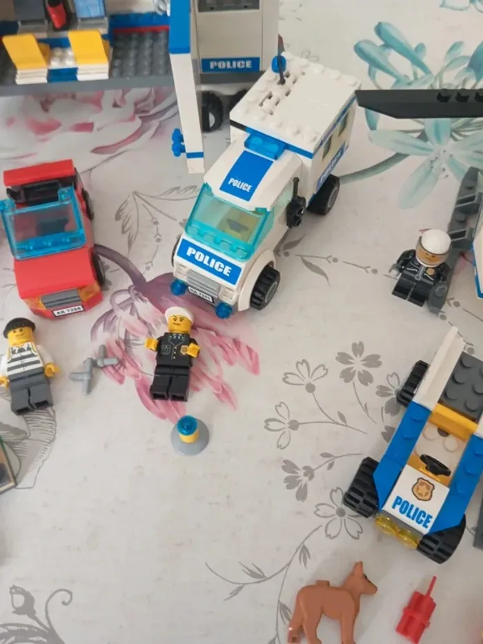 Gros lot Lego police voleurs - photo numéro 7