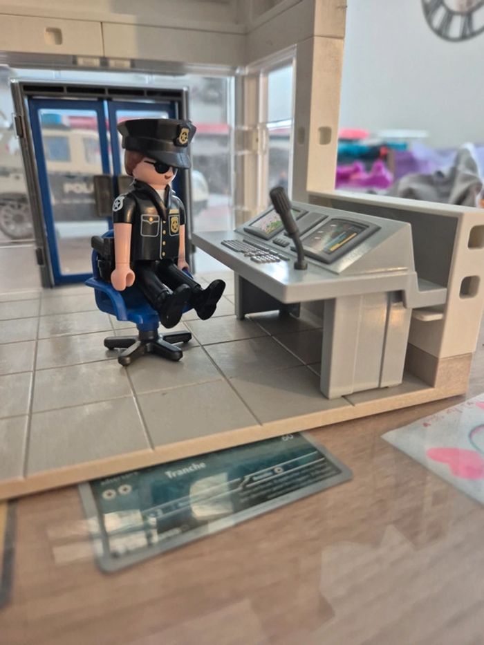 Poste de Police Playmobil 71602 Complet - photo numéro 9