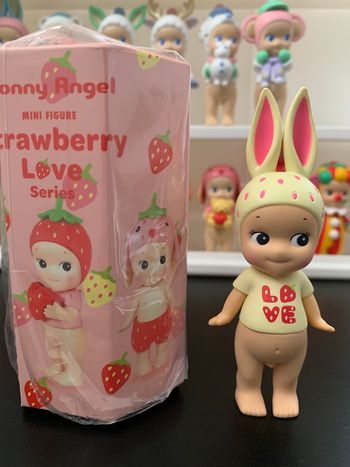 Sonny Angel lapin Strawberry love 