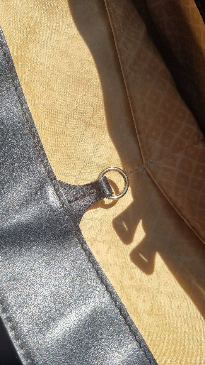 Sac longchamp cuir pleine fleur anses et lanières authentique 3 rangement - photo numéro 4