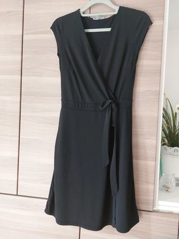 Robe noire cache cœur