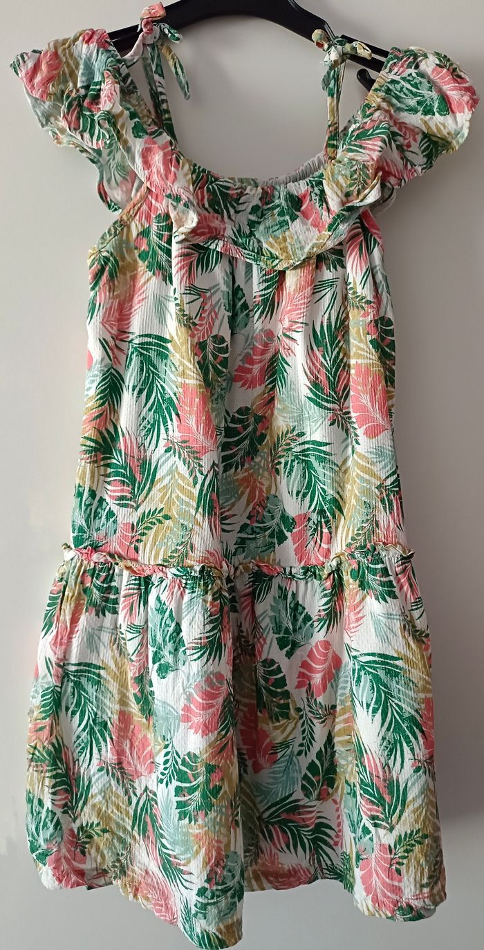 Lot de 2 robes et 2 jupes en 5 ans - photo numéro 9