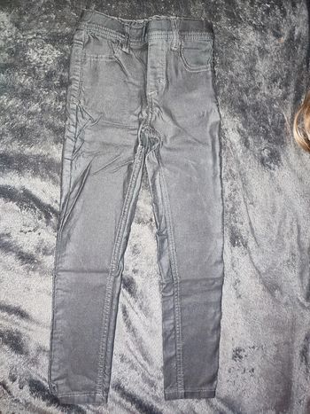 Pantalon slim effet huilé brillant 5 ans