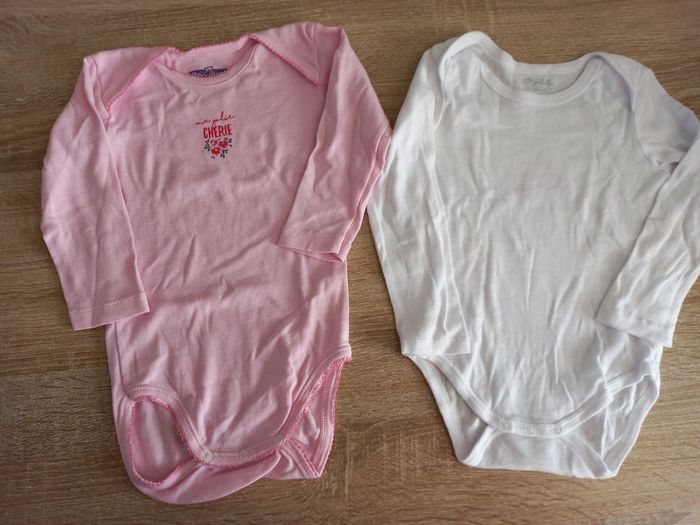 Lot vêtements fille - photo numéro 2