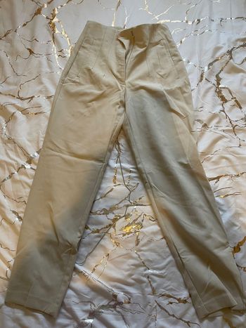Pantalon Zara coupe droite beige