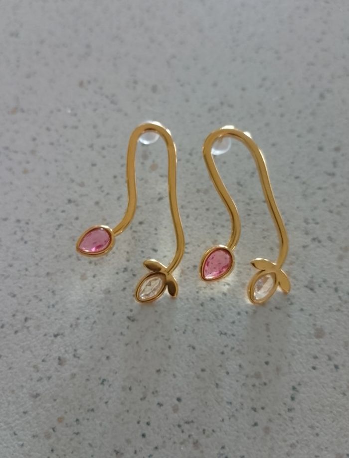 Jolies boucles d'oreilles femme