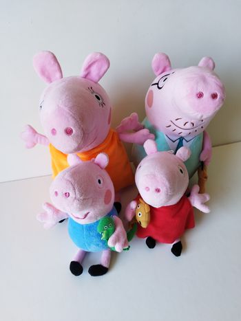Lot de 4 peluches Ty La famille de Peppa Pig très bon état