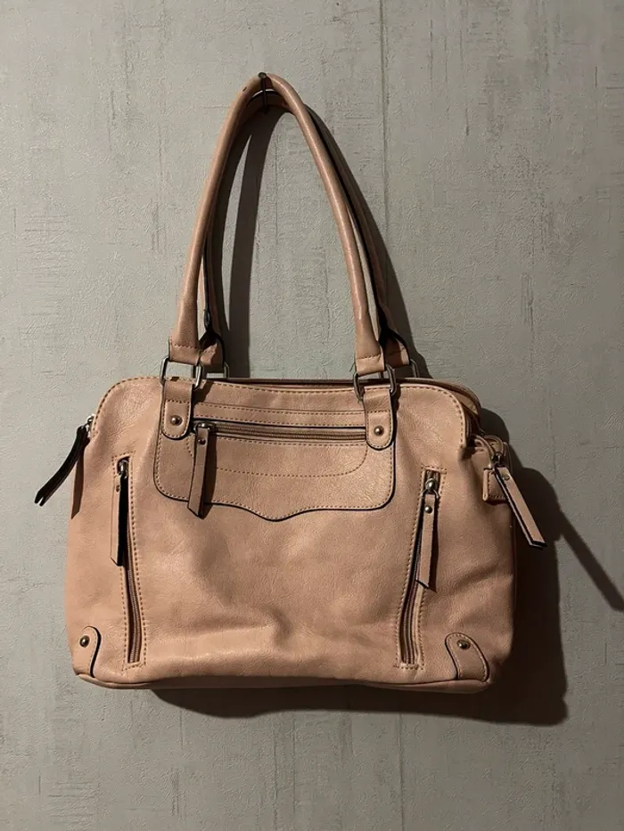 Jolie sac à mains rose poudré