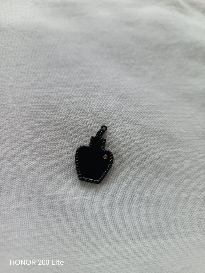 Pendentif pomme black Lolita Lemplicka - photo numéro 1
