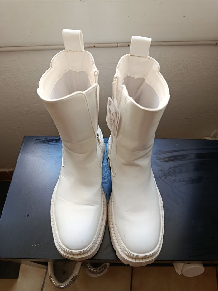 Bottines blanches - pointure 37 - photo numéro 2
