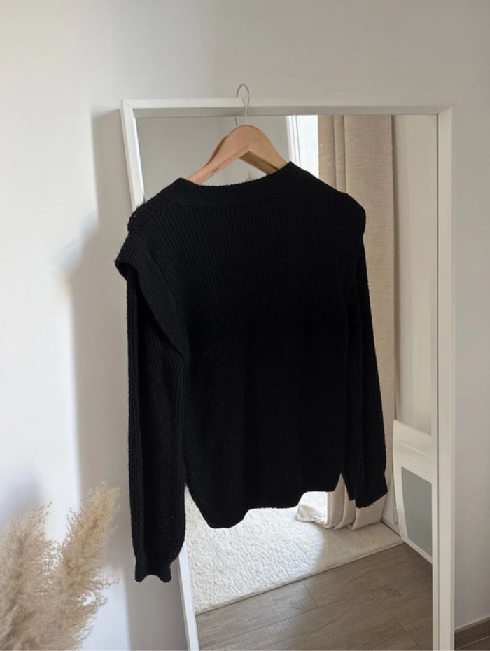 Pull noir - photo numéro 2