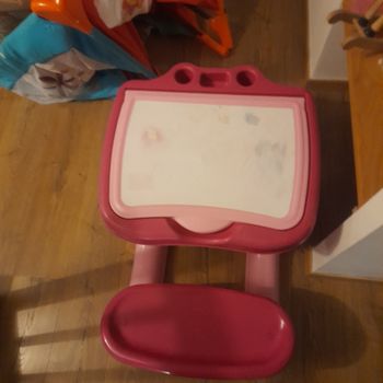 Bureau plastique rose