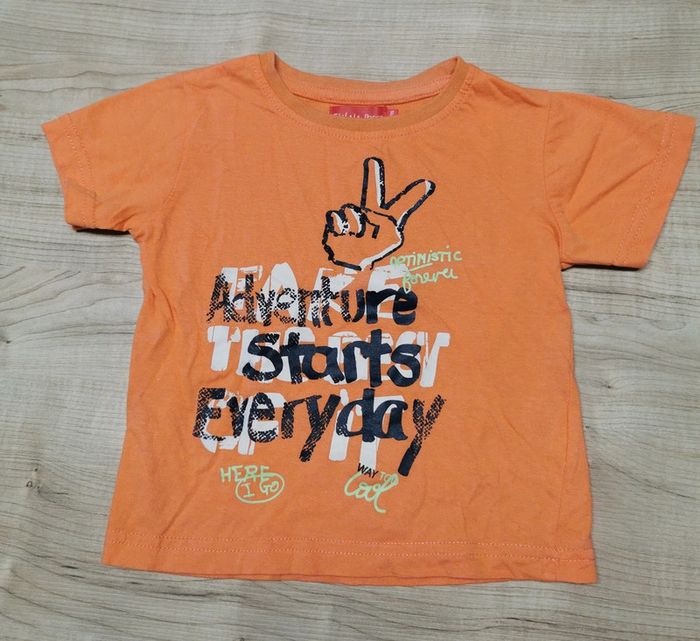 Tee shirt orange
