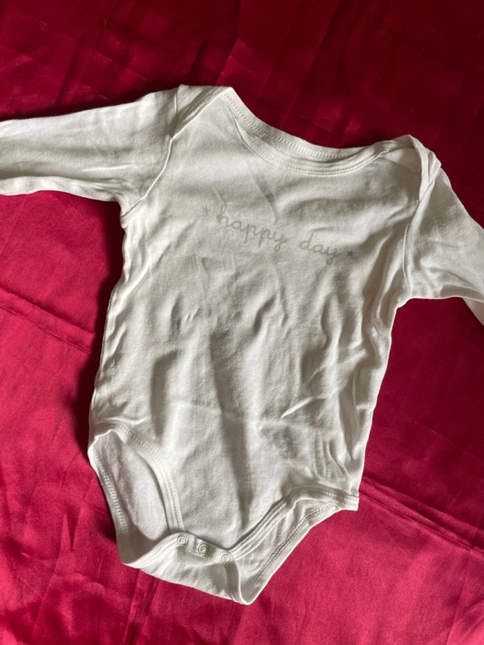 Bodies 18 mois - photo numéro 3