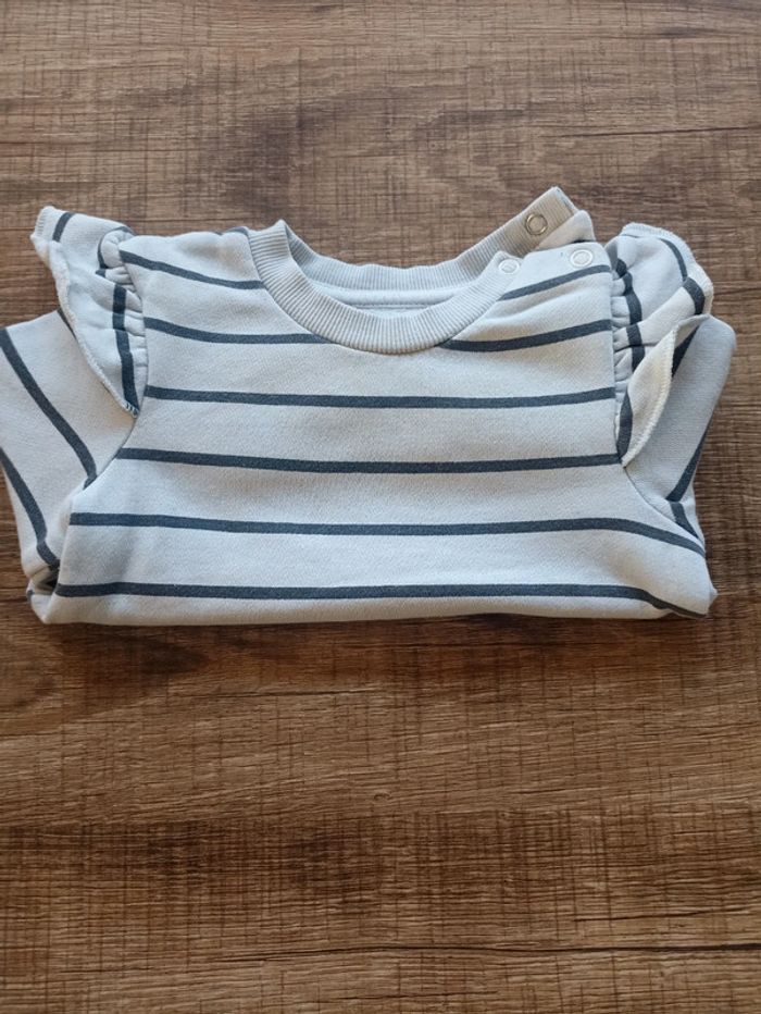 Pull 6 mois fille - photo numéro 2