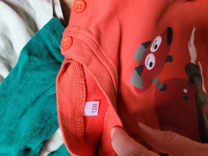 Lot 3 t shirts manches longues 12 mois - photo numéro 4