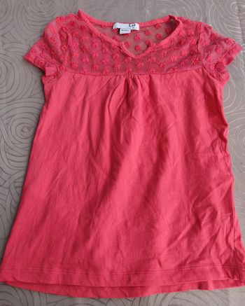 Tee-shirt dentelle 8 ans