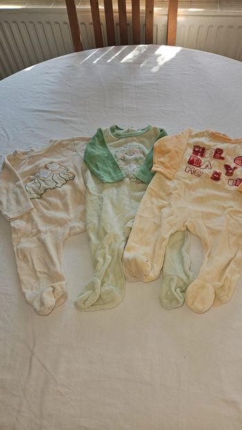 Lot 3 Pyjamas Velours Mixte 3  Mois