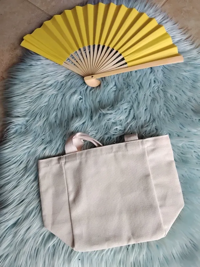 🕶 sac tissu enfant Mickey neuf - photo numéro 3