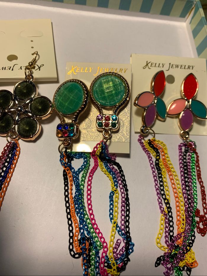 Paires de boucles d’oreilles longues - photo numéro 3