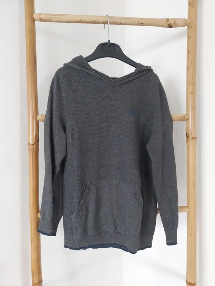 Une veste et un pull Okaïdi 8 ans - photo numéro 3