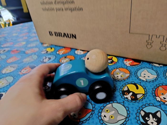 Voiture en bois pour bébé - photo numéro 3