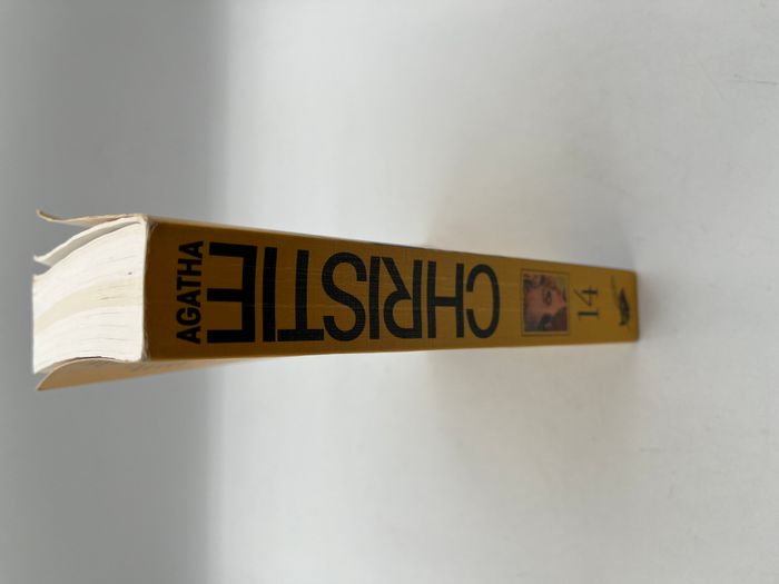 Agatha Christie. Tome 14 - photo numéro 3