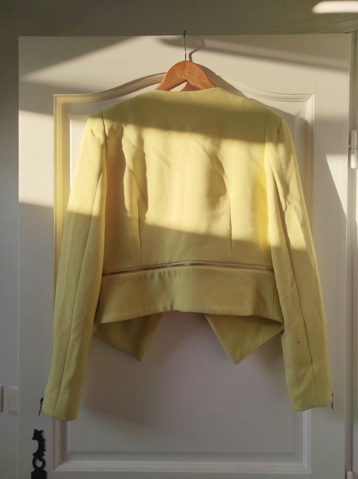 Veste tailleur cintrée jaune Pimkie - photo numéro 2
