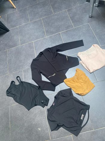 Lot de vêtements femme