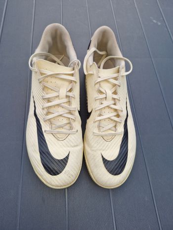 Baskets futsal Nike stabile taille 41