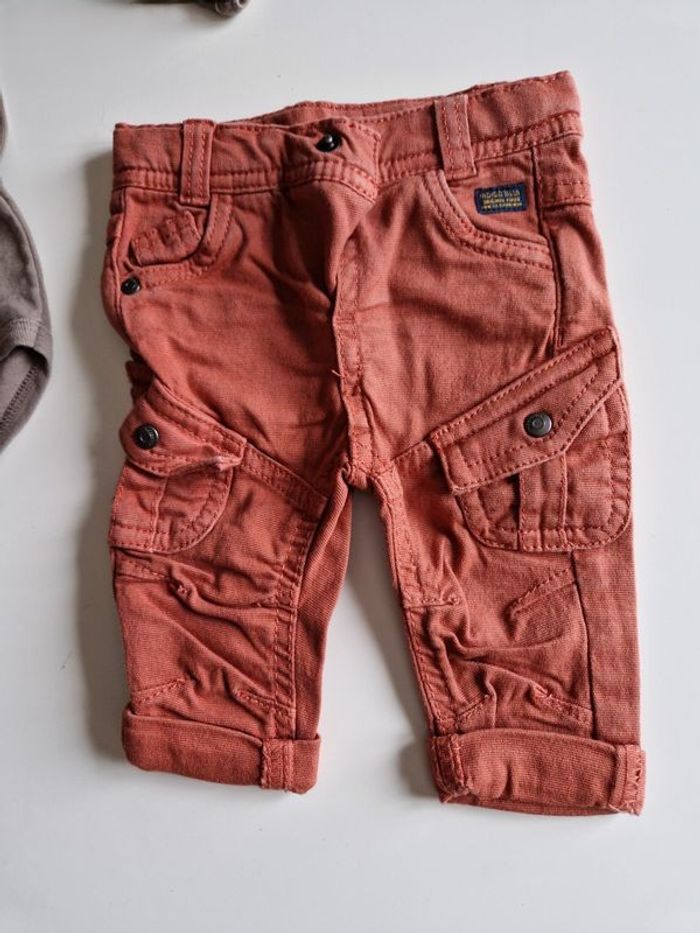 lot d'un body et un pantalon 3 mois - photo numéro 5