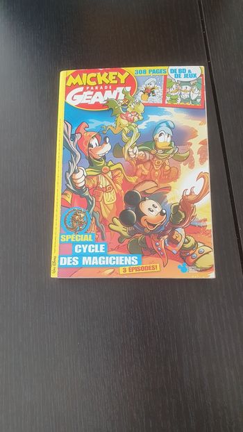 Mickey parade géant 355