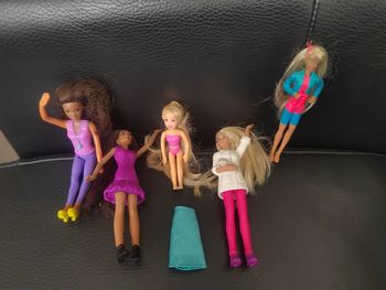 Mini poupées Barbie