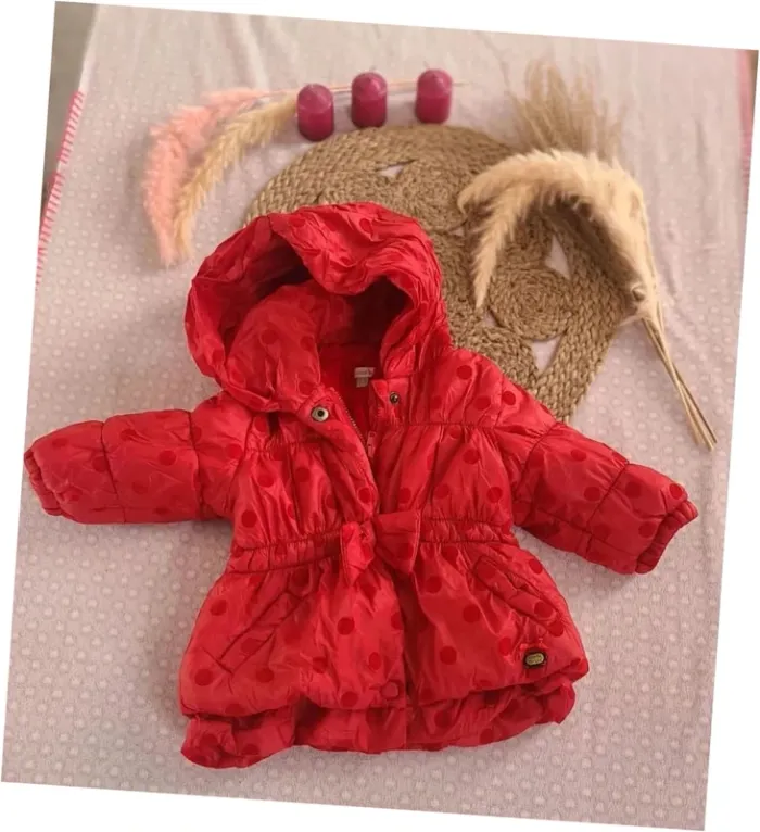 Manteaux kawai rouge 6 mois