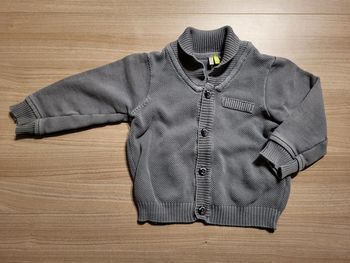 Gilet taille 9 mois (71 cm)