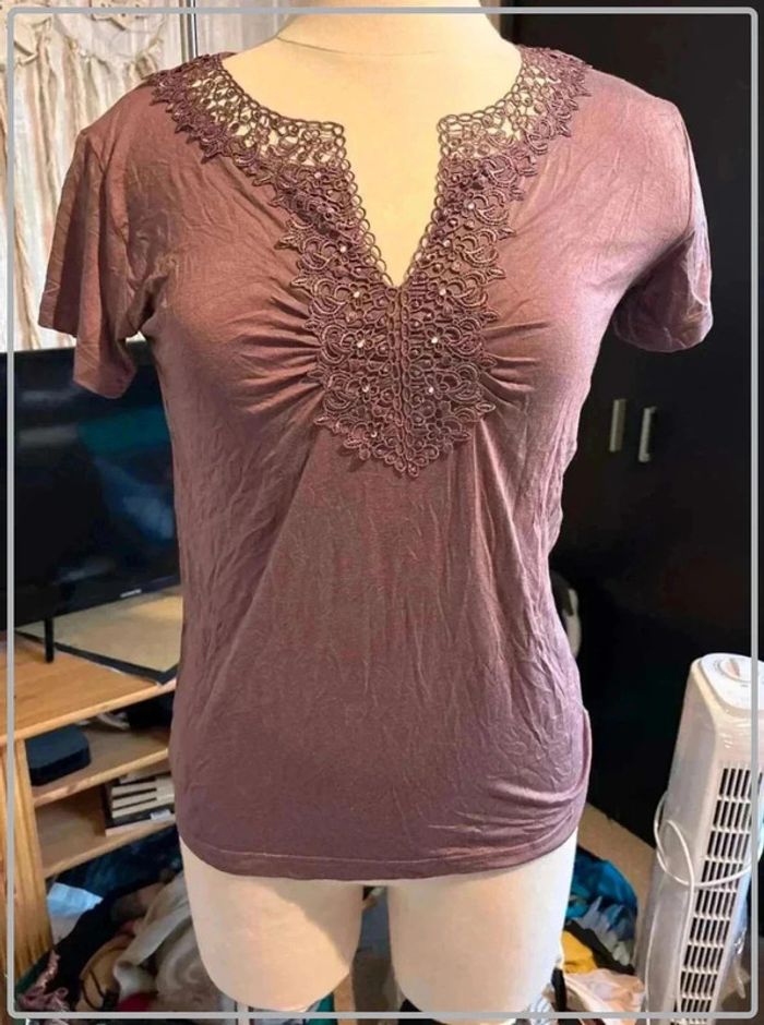 Tres jolie t shirt taille 3xl/46 marque sevda - photo numéro 2