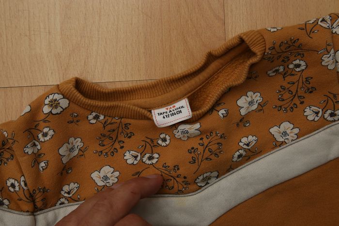 Sweat fille - photo numéro 2