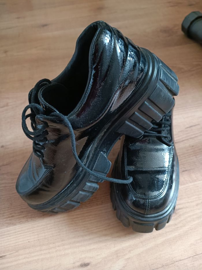 Chaussure vernis noire - photo numéro 2