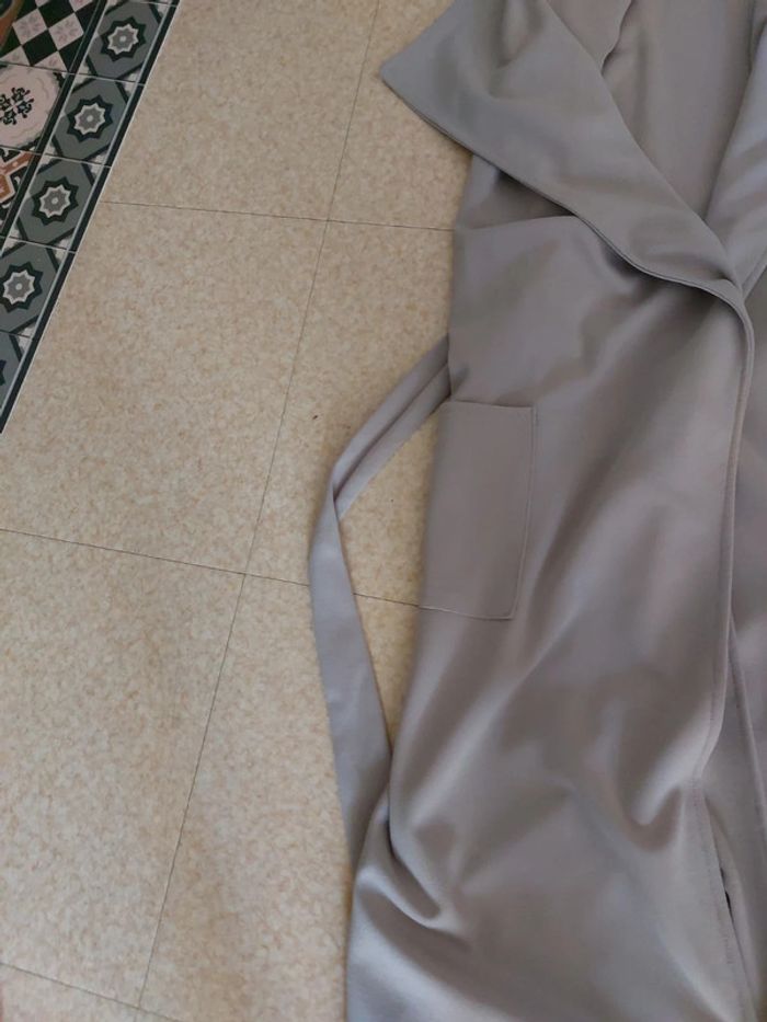 Veste neuve de la taille 44 à la taille 52 - photo numéro 5