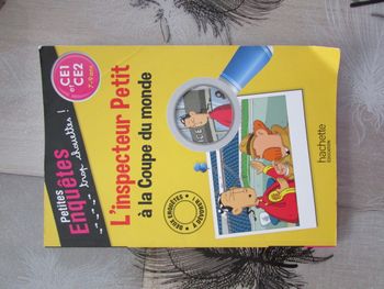 Livre Petites enquêtes trop chouettes niveau CE1-CE2 L'inspecteur Petit à la Coupe du monde