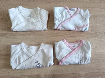 C44 Lot bodies kitchoun / petit bateau 1 mois