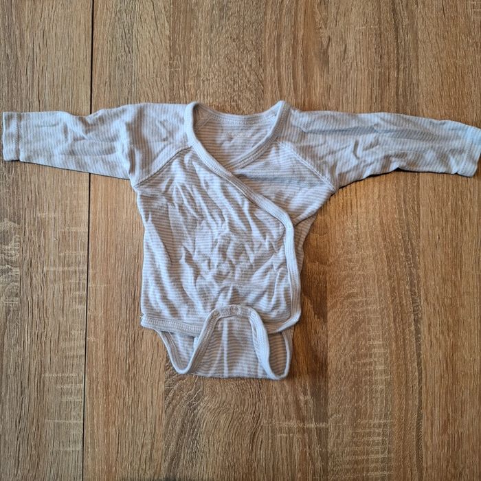 Lot bodies 3 mois - photo numéro 5