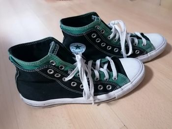 Chaussures baskets Converse taille 44 vert et noir